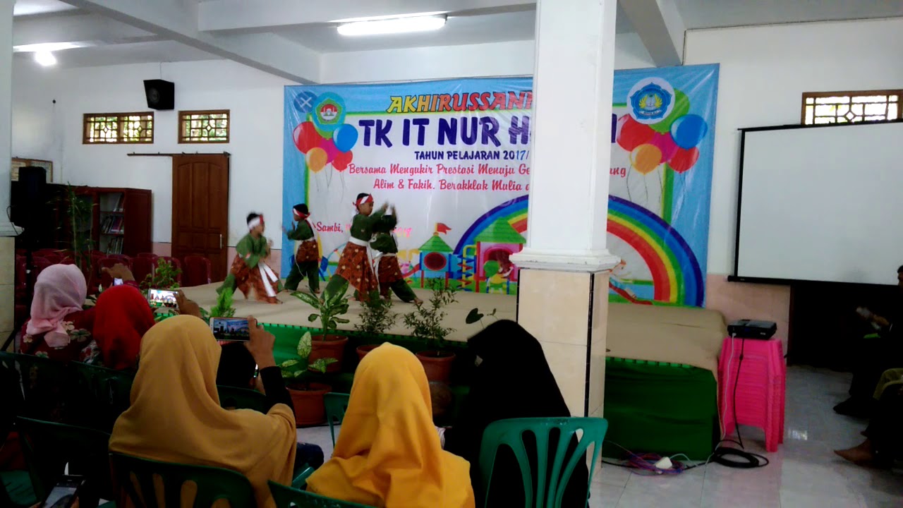 Atraksi Seni dan Bela Diri Santri Cilik di Haflah Akhirussanah